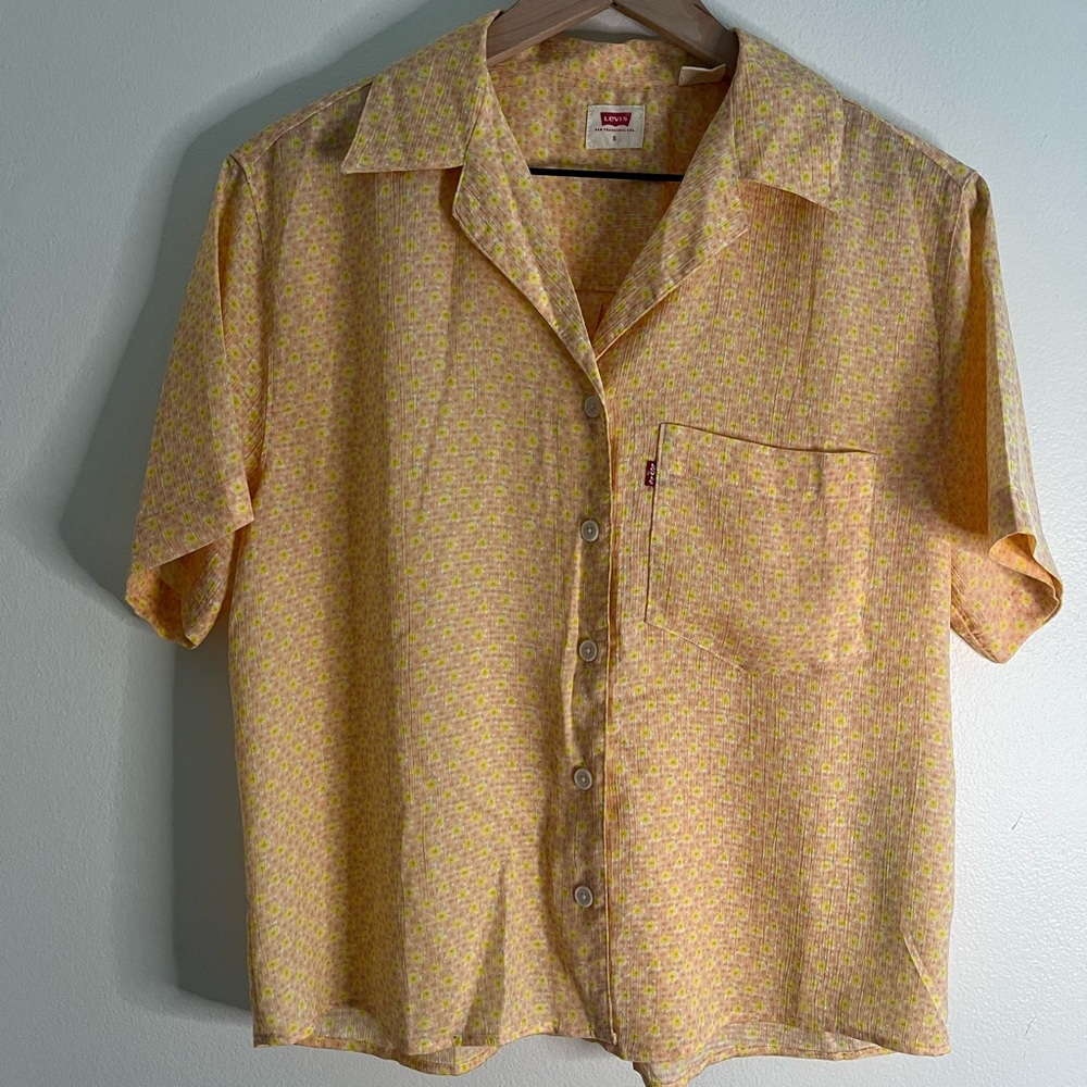 Levi's Yellow Casual Button Down Shirt